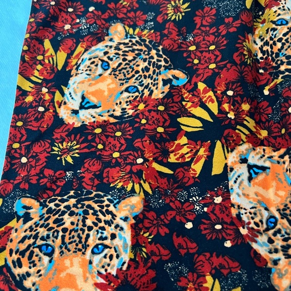LuLaRoe Leggings, Cheetah and Flower Pattern - Picture 2 of 3